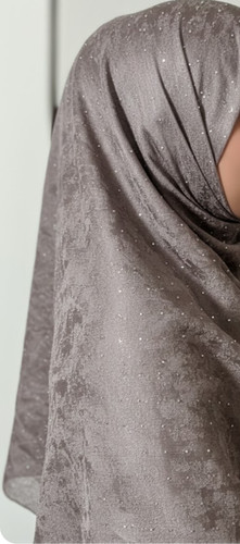 روسری ژاکاد نگین دار کرم قهوه ایی